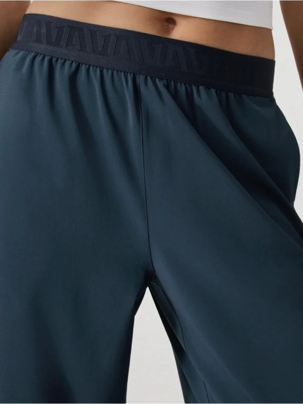 Vuori Women's Villa Sport Trouser Wide Leg Pants in Ink Size S - Picture 5 of 15